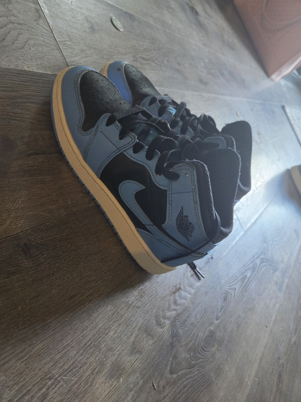 Boys Black and Blue High-Top Nike Sneakers Size 5